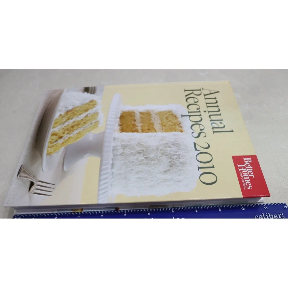 Better Homes and Gardens Annual Recipes 2010 Hardcover Cookbook 320+ Recipes